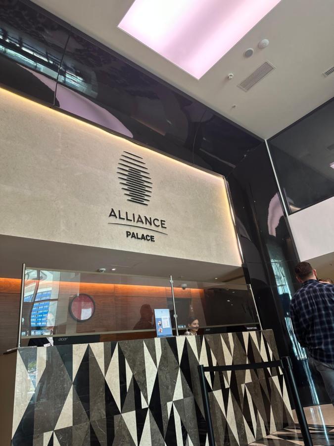 Alliance Palace Aparthotel By Marriott Батуми Екстериор снимка